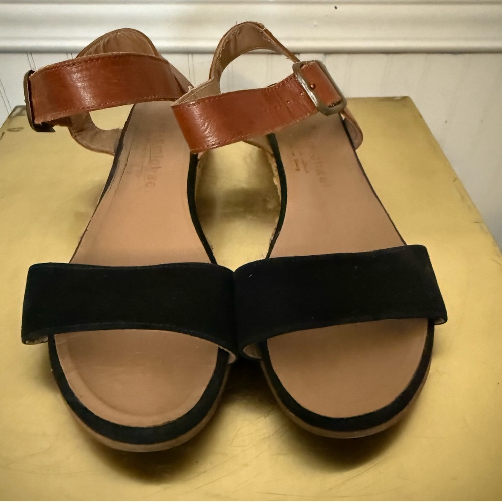 Eric Michael Women's Amanda Wedge Sandals - Picture 3 of 6